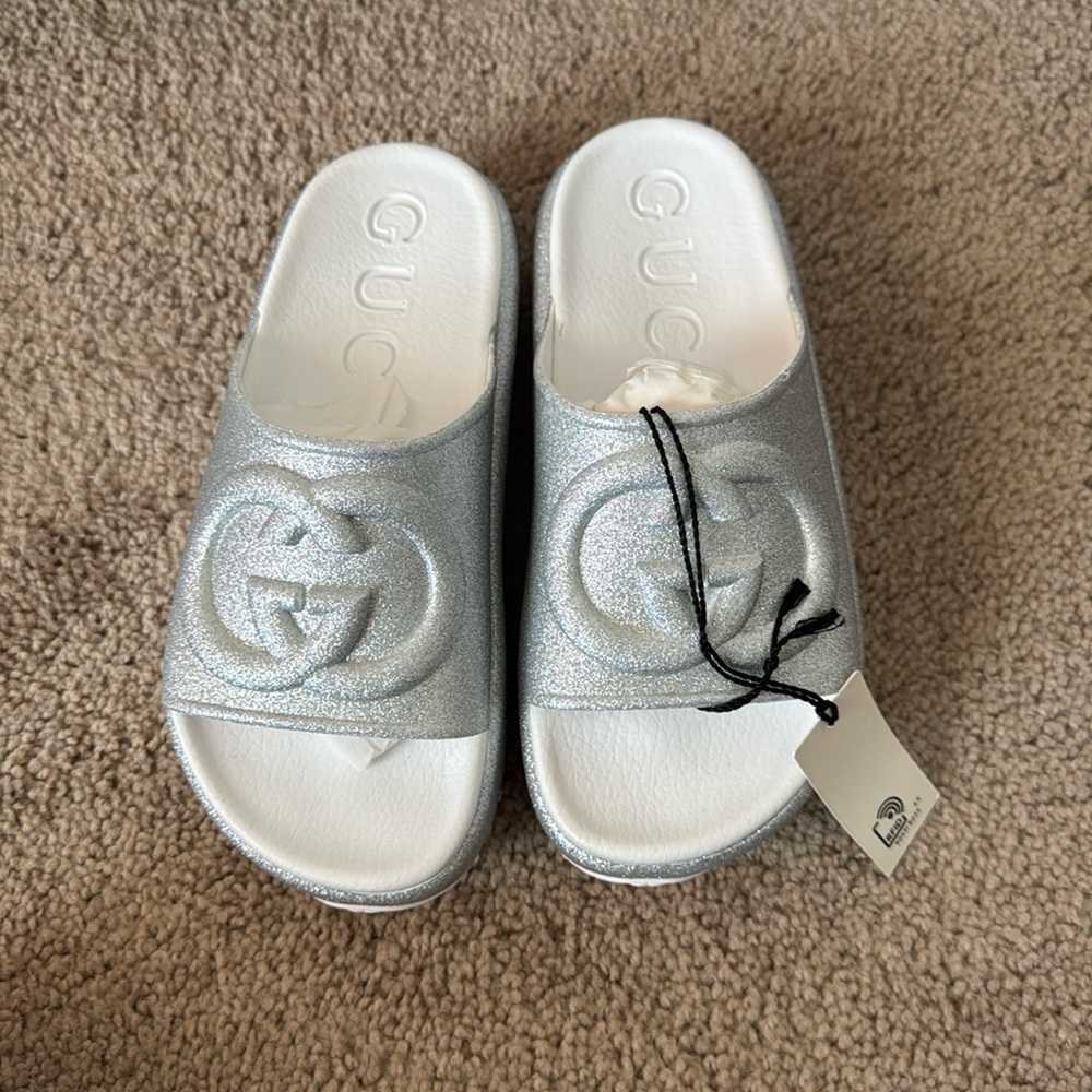 Gucci interlocking platform sandals
